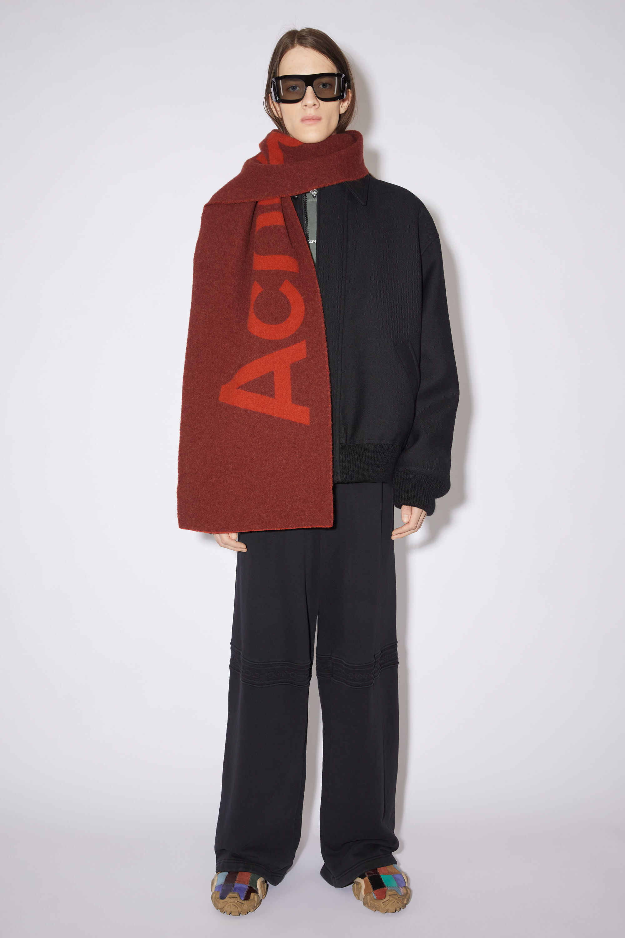 Acne Studios - ロゴジャカードスカーフ - ナロー - ラストブラウン