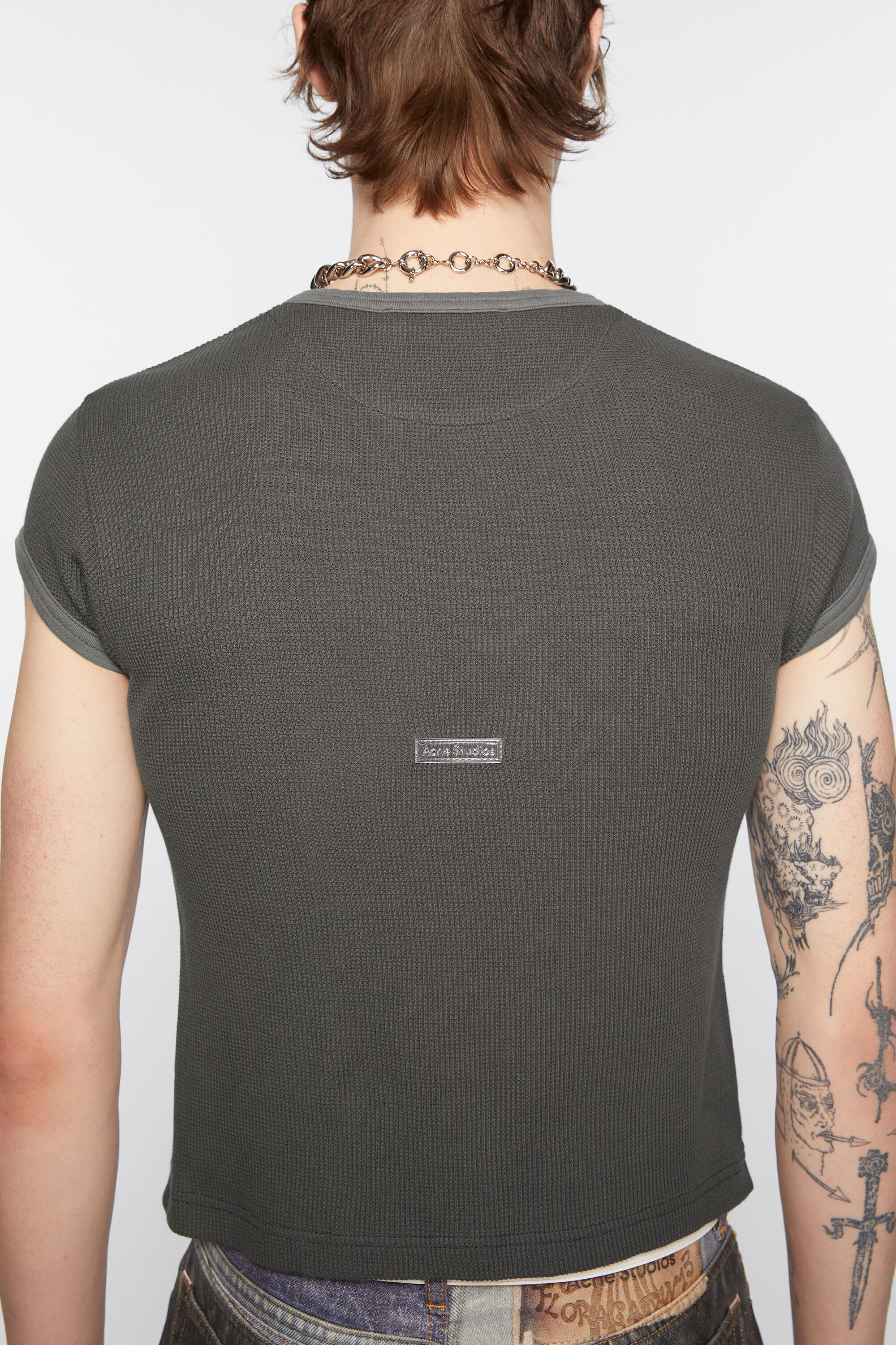 T-shirt - Fitted unisex fit