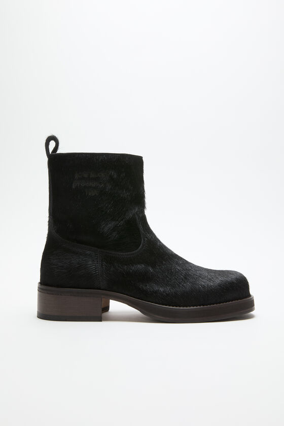 Acne Studios Stiefel aus gebürstetem Leder