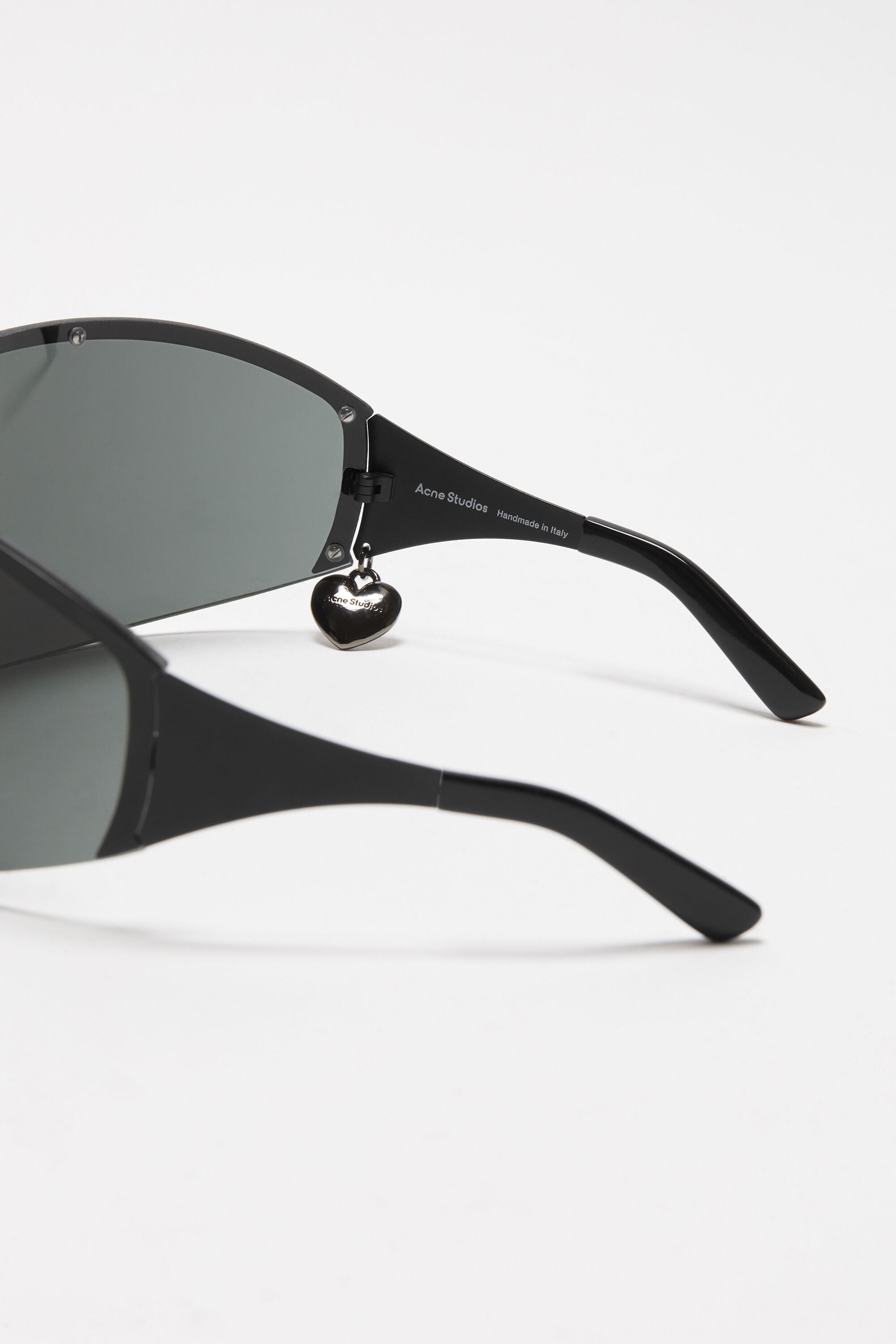 Acne Studios - Metal frame sunglasses - Black/black