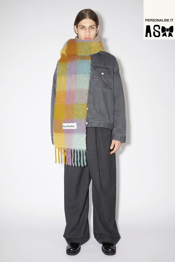 ACNE STUDIOS LAUNCHES SCARF PERSONALISATION SERVICE
