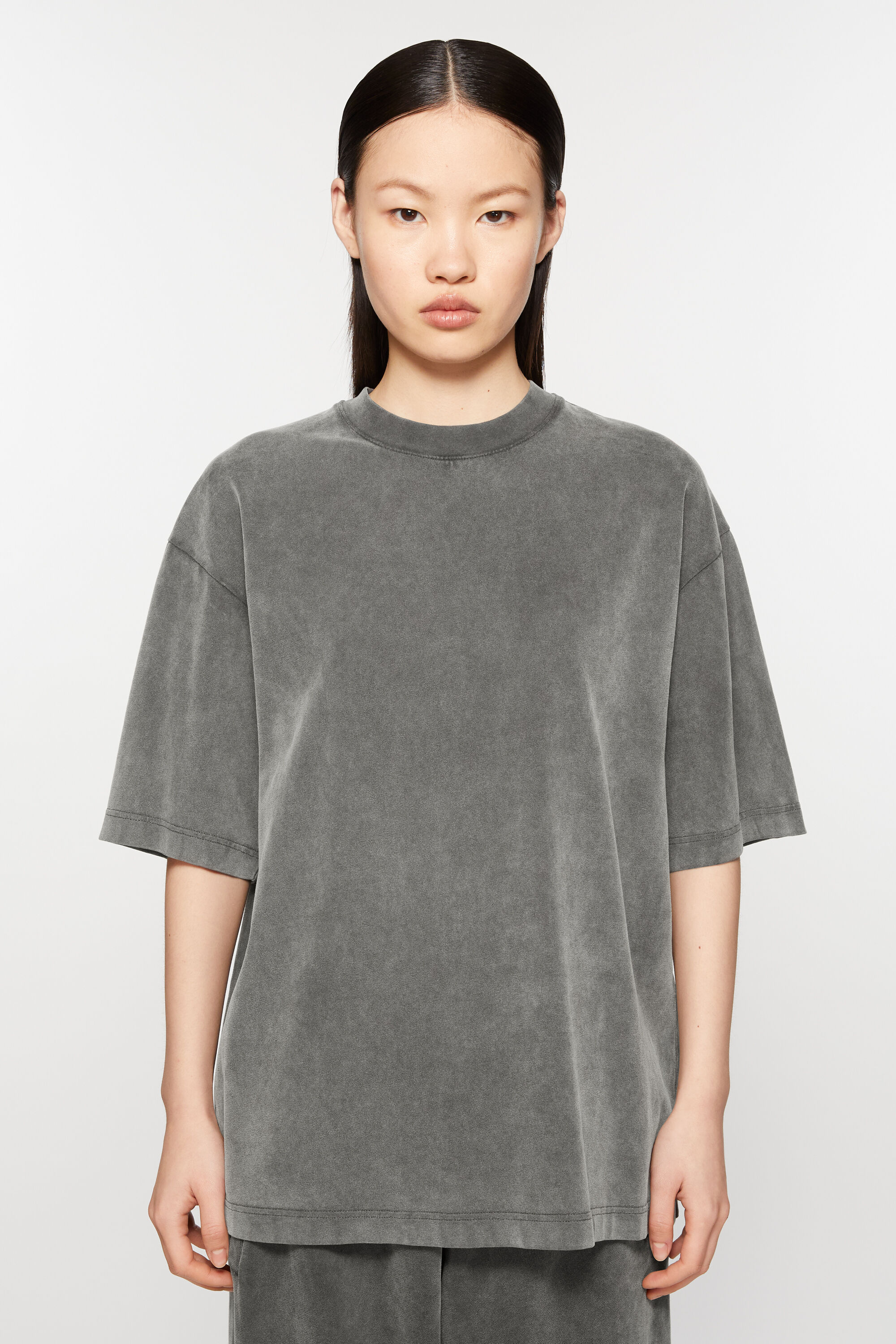 Acne Studios クルーネックTシャツ フェイデッドブラック