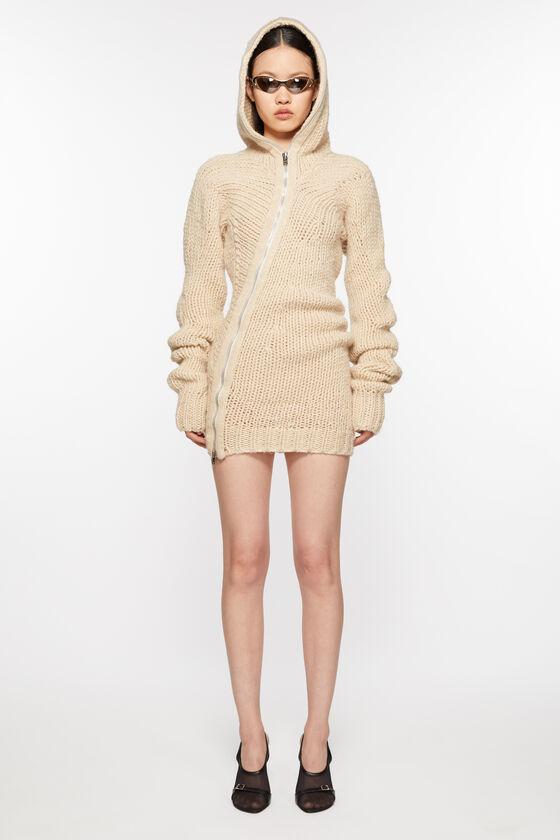 Acne Studios Knit hooded dress Laufsteg-Show