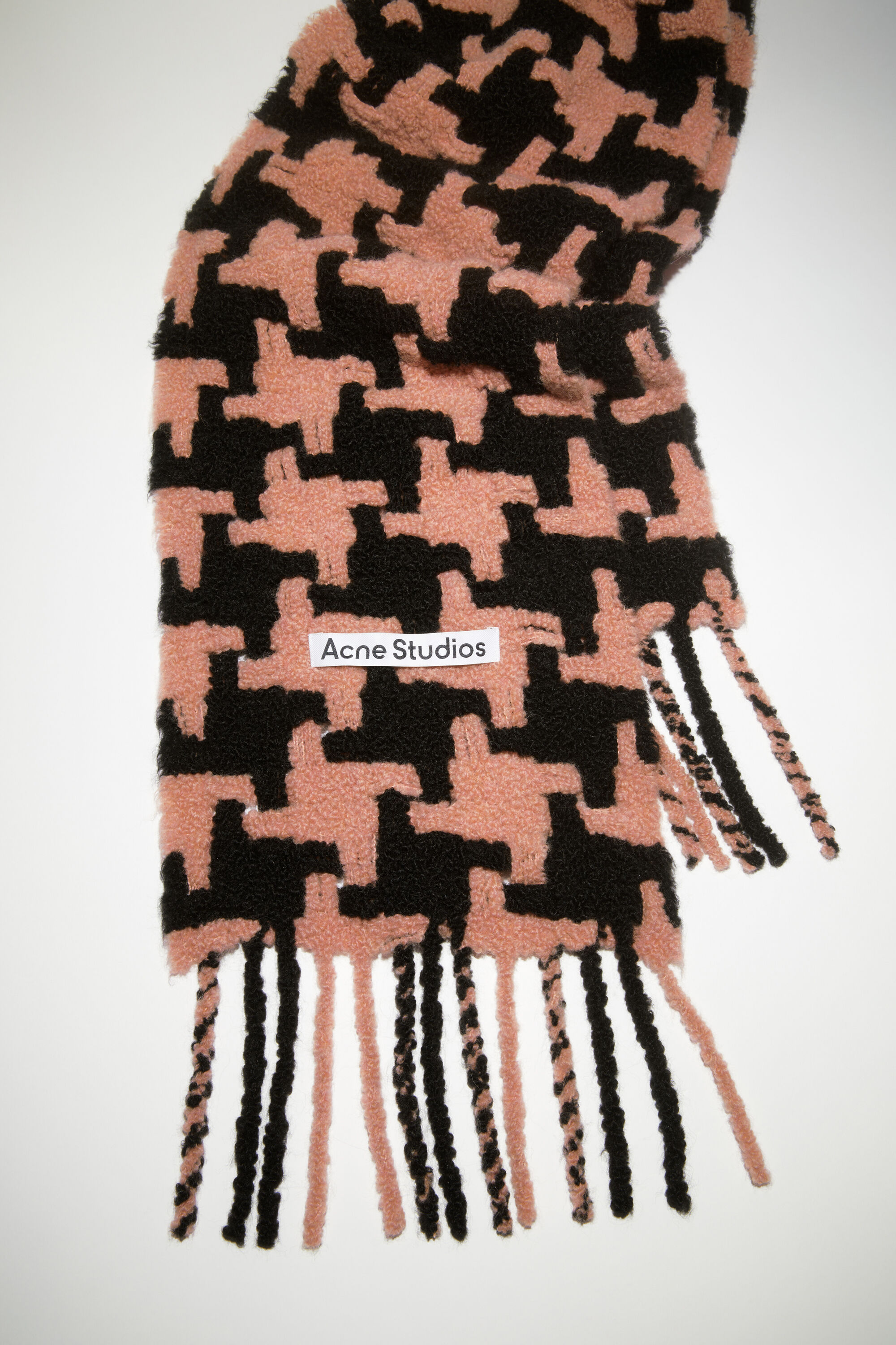 Acne Studios - Houndstooth scarf - Black/Pink