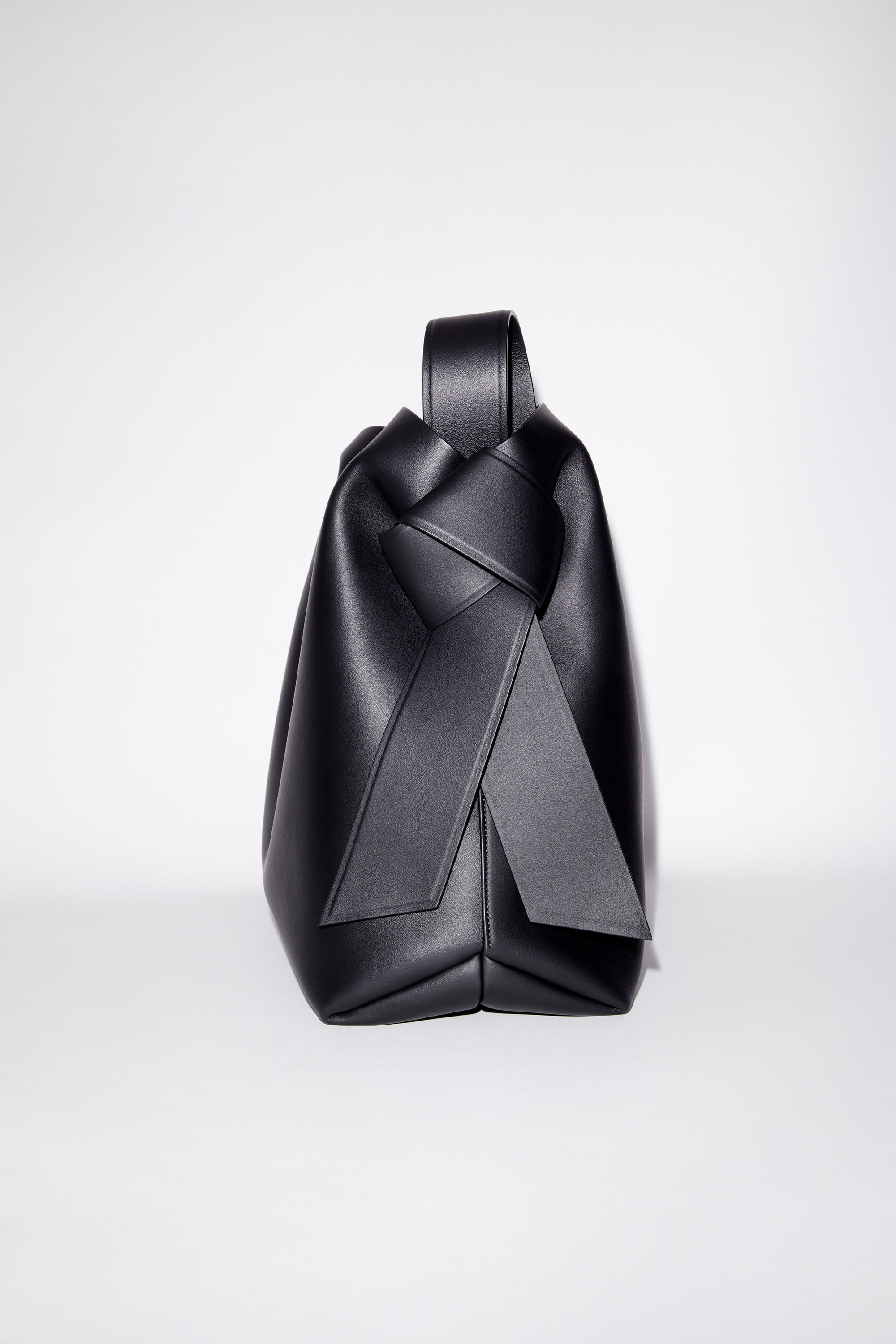 Acne Studios - Musubi maxi shoulder bag - Black