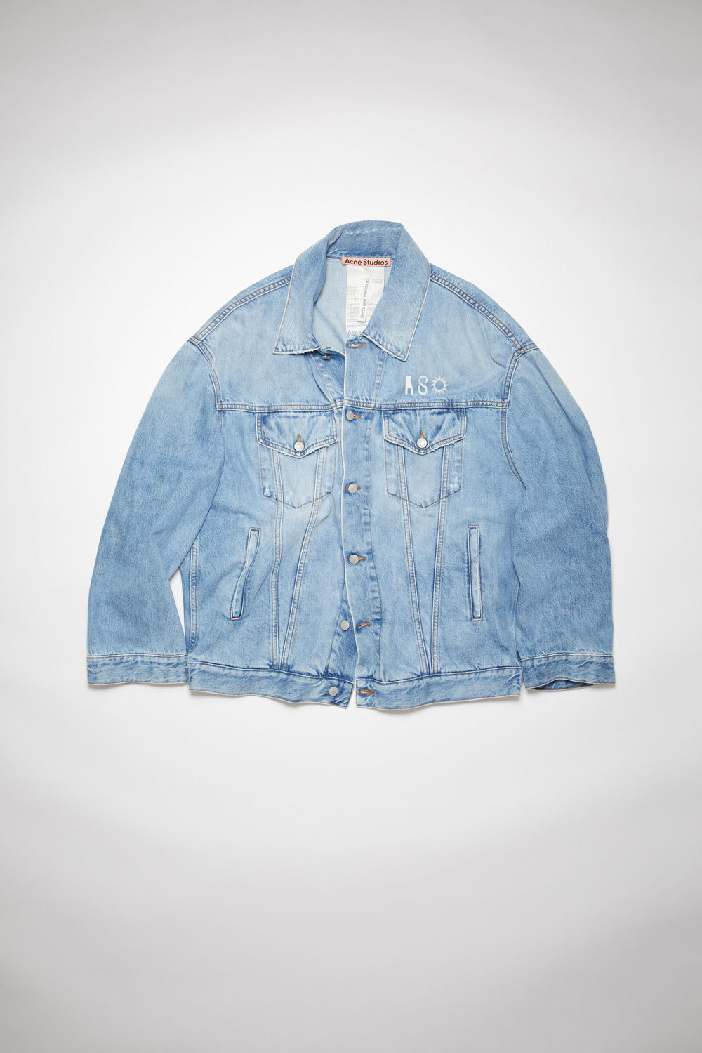 Acne Studios – Denim personalisation