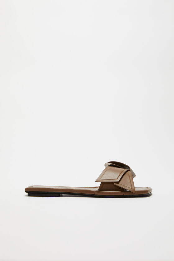 Acne Studios - Musubi leather sandal - Camel brown