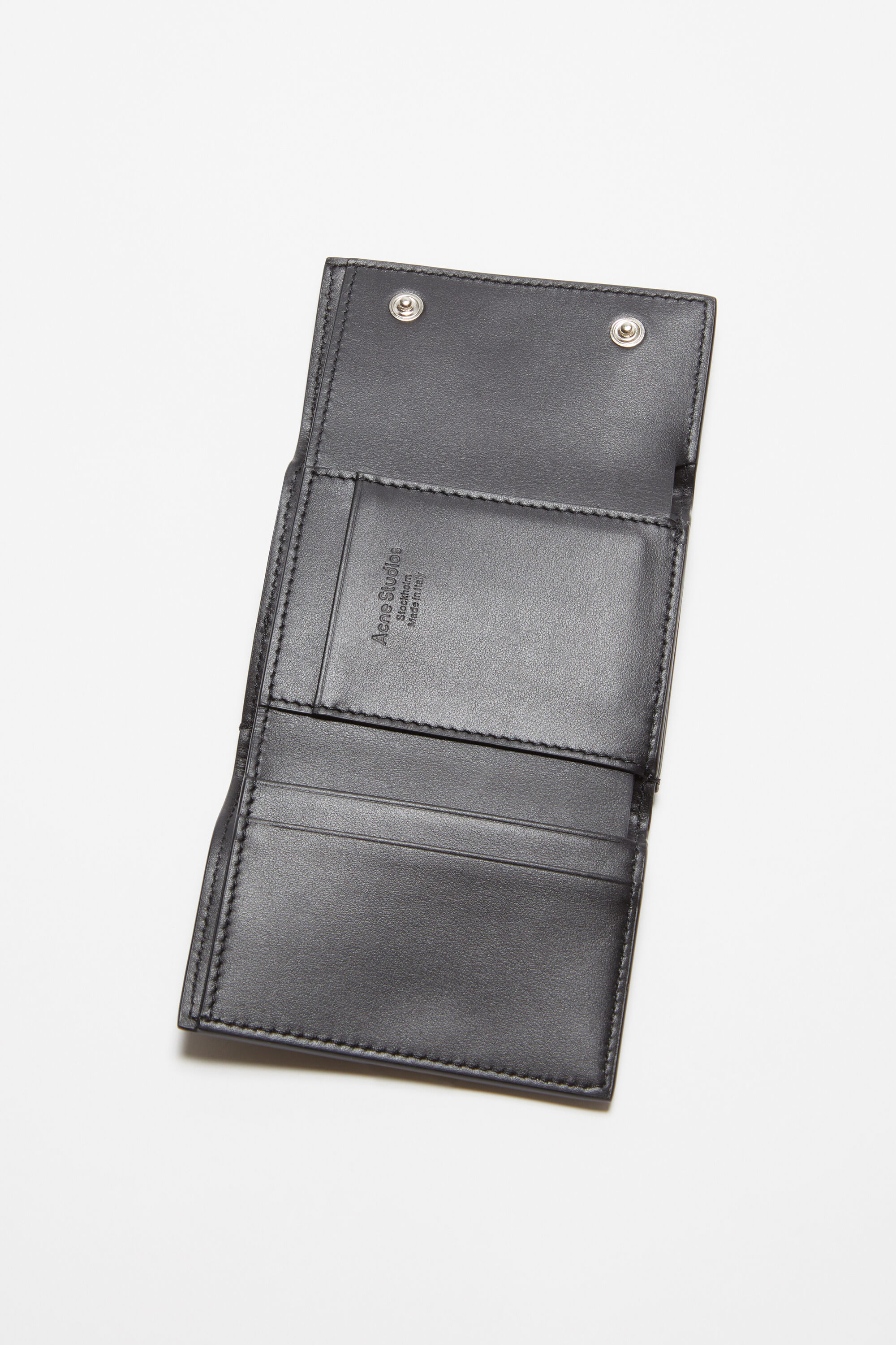 Acne Studios - Trifold leather wallet - Black