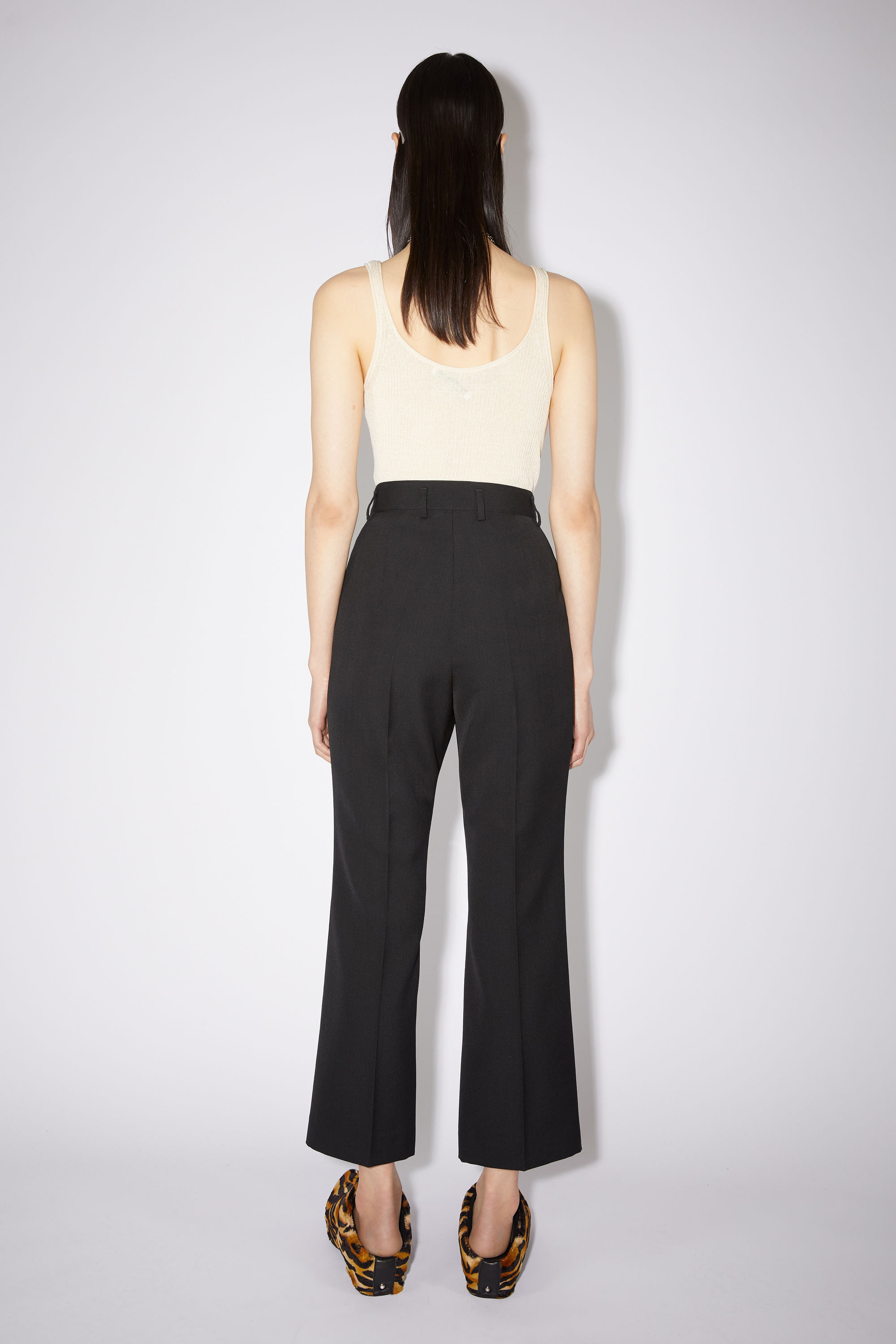 Allege Exclusive Flare Slacks BLACK | neumi.it