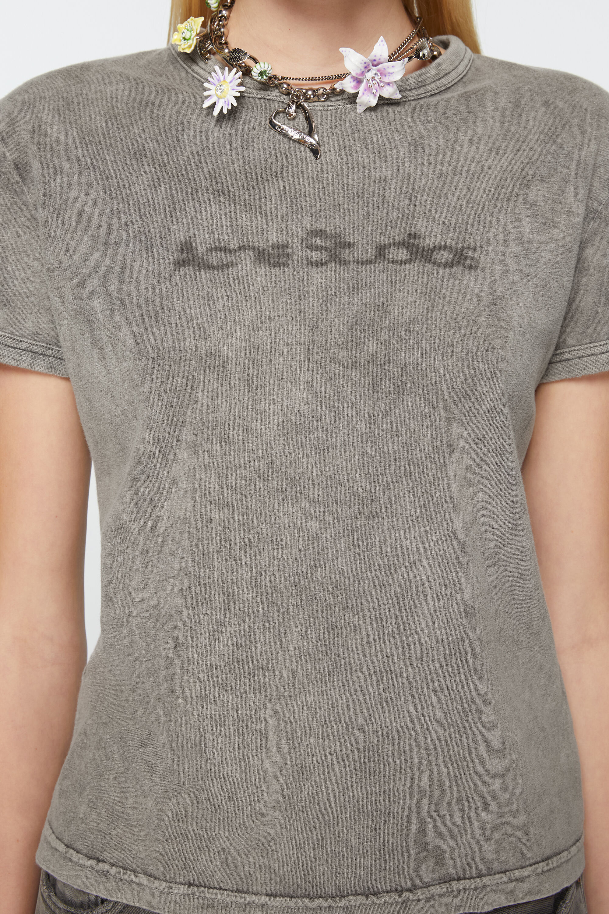 T-shirt blurred logo - Fitted fit