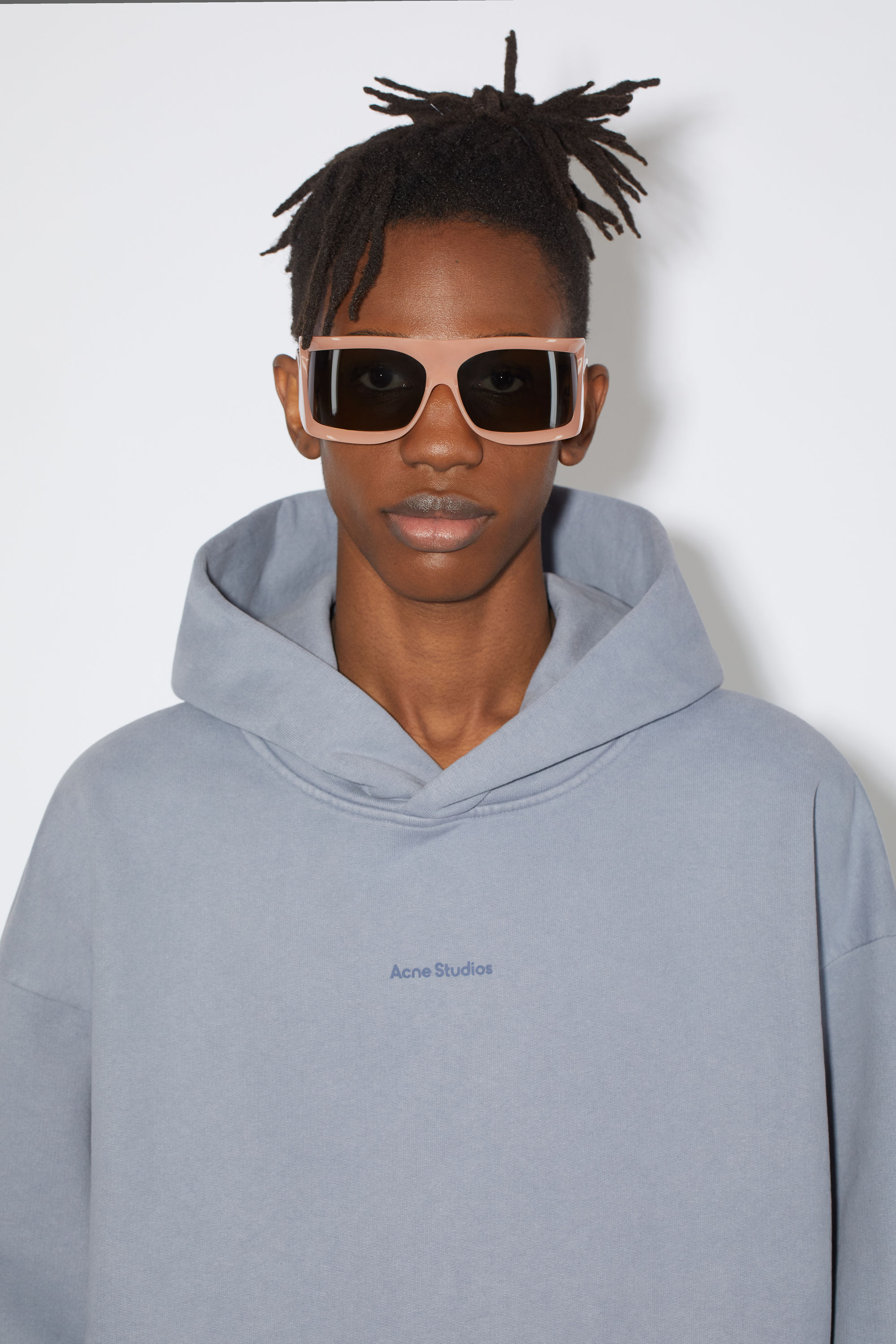 Acne Studios グレー-