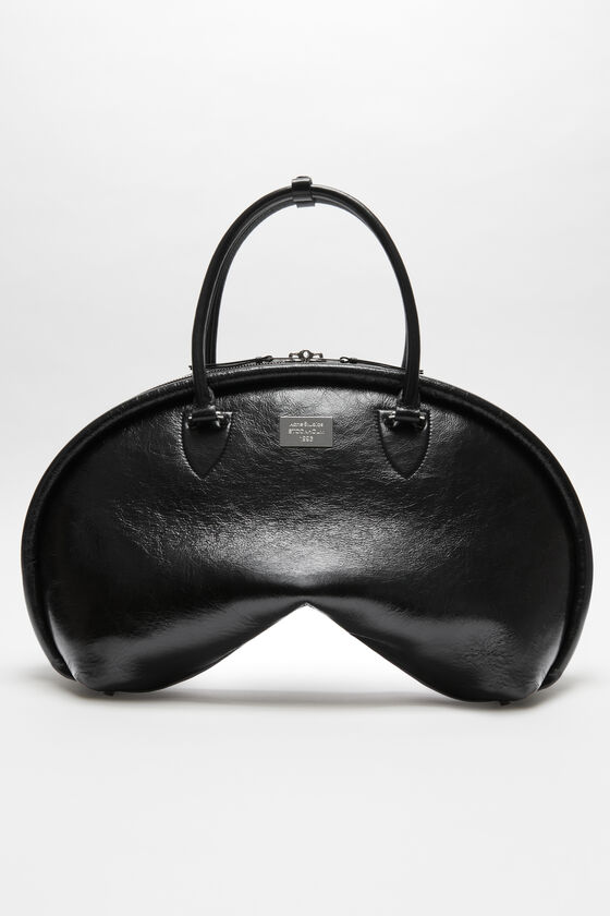 Acne Studios Bowlina shoulder bag Laufsteg-Show