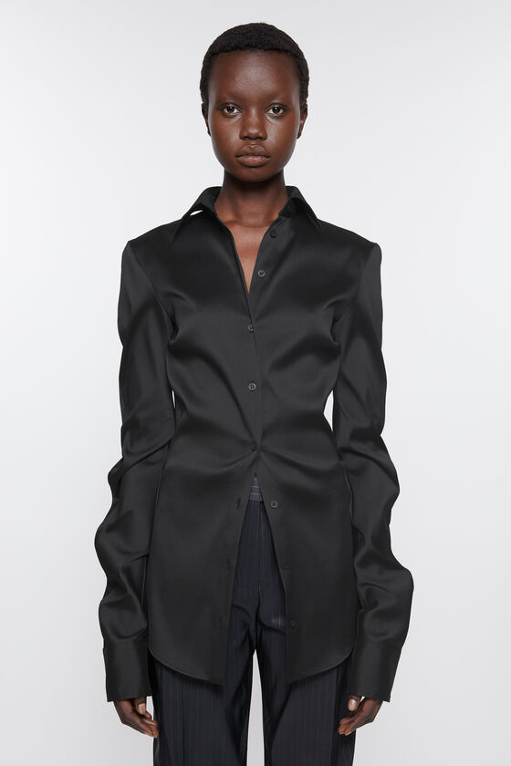 Acne Studios Asymmetric button-up shirt Laufsteg-Show