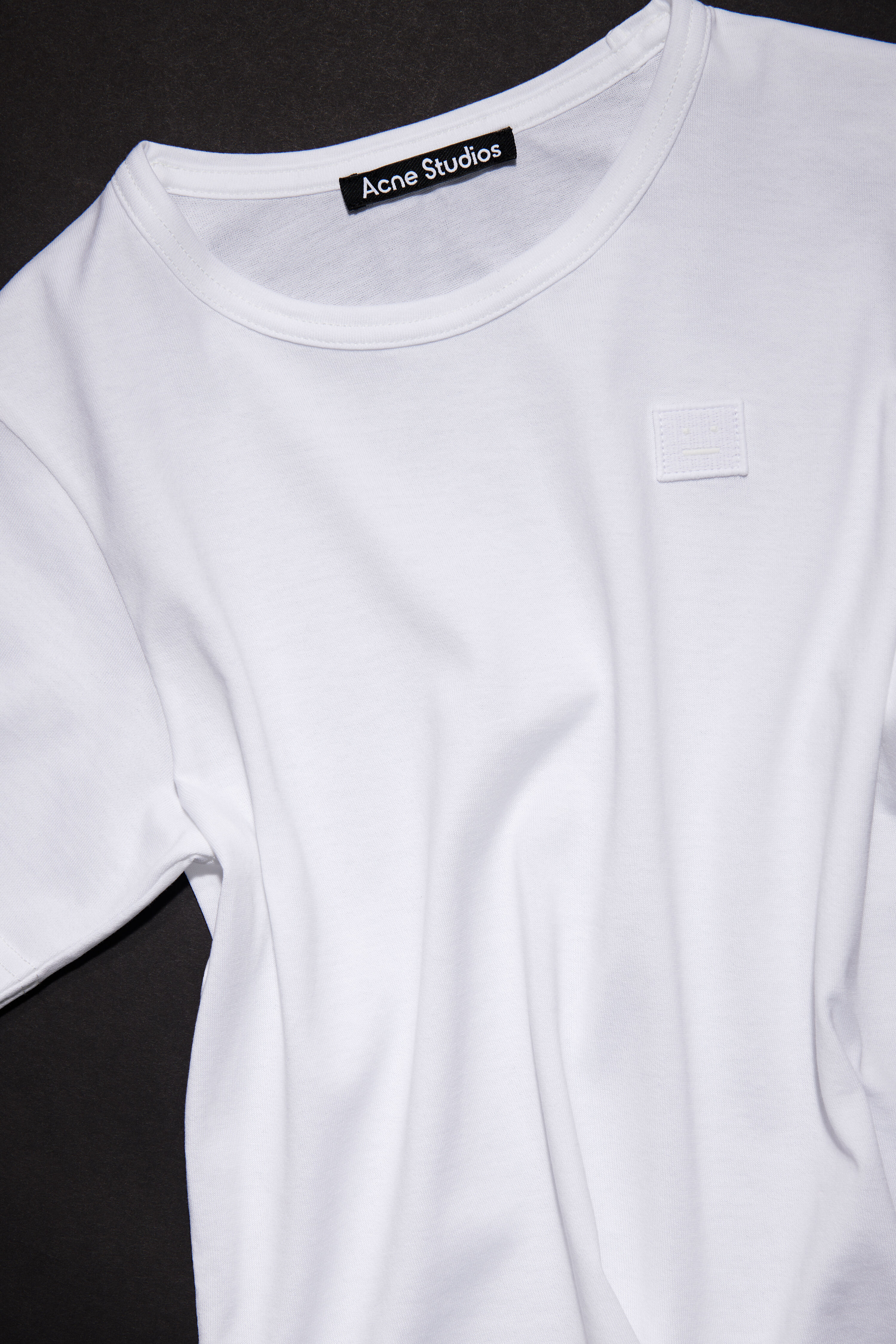 新品　Acne Studios ホワイトTシャツ